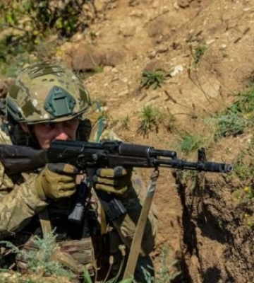 Російські окупанти активно атакували на 5 напрямах, − Генштаб