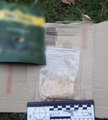 Забрав з автовокзалу у Рівному «передачу» - і попався поліції