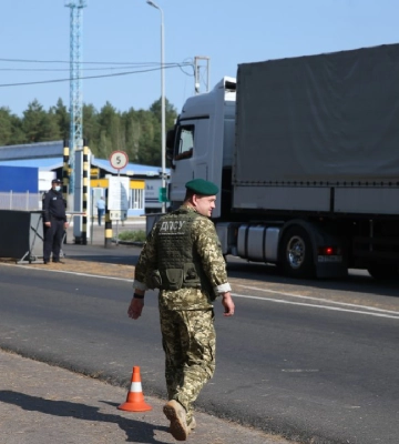 В окупований Джанкой автобусами та потягами прибувають мобілізовані окупанти 