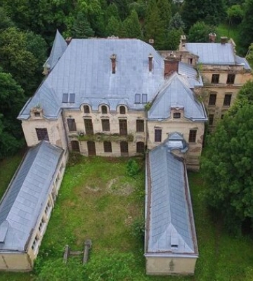 На Львівщині відреставрують палац XVIII ст. Скшинських - Чарторийських. Що там буде