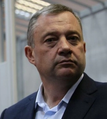 Депутат Дубневич втік з України, його оголосили в міжнародний розшук Депутат Дубневич втік з України, його оголосили в міжнародний розшук