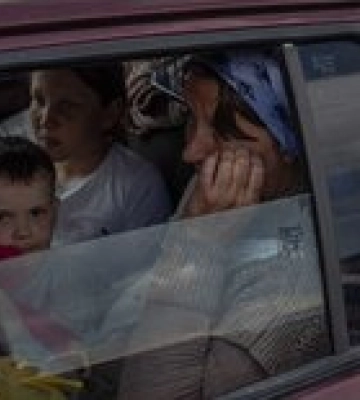 На Харківщині через безпекову ситуацію запровадили примусову евакуацію 275 дітей - Мінреінтеграції