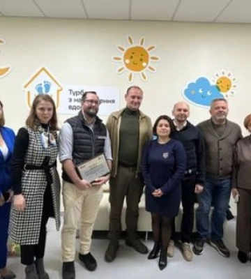На Київщині відкрили першу амбулаторію в рамках проєкту «Турбота з народження вдома»