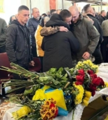 Попрощалися із захисником України з Рожищенщини Анатолієм Мерчуком. ФОТО