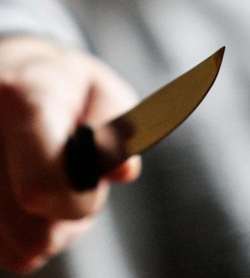 В Одесі п&#039;яний чоловік бив ножем свою дружину на очах у дітей: вона у реанімації