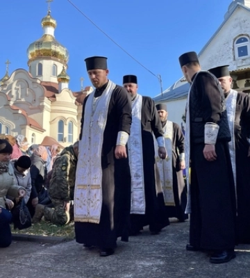 Громада на Волині попрощалася із передчасно померлим захисником Юрієм Ковальчуком