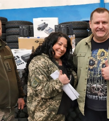 Дніпро щотижня доправляє військовим необхідне: нині оборонці отримали чергову партію устаткування на ще майже 7 млн грн