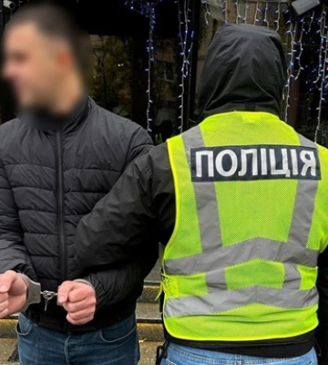 Полиция сообщила о стрельбе в гостинице в центре Киева