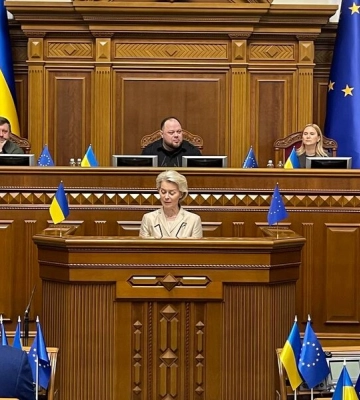 &quot;Вы уже европейцы&quot;. Глава Еврокомиссии выступила в Раде и выразила уверенность, что Украина начнет процесс переговоров о&amp;hellip;