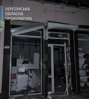Рашисти обстріляли центр Херсона, загинула людина