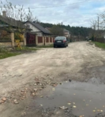 На одній з вулиць Костополя відремонтують дорогу