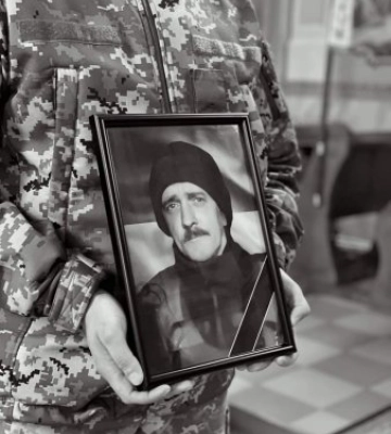 Мукачівська громада провела в останню дорогу полеглого Героя - Івана Копаса