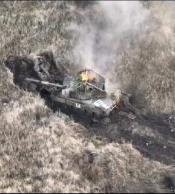 Воїни ЗСУ розгромили колону ворожої бронетехніки поблизу Вугледару. ВIДЕО