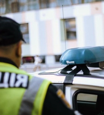 Раненного ветерана войны избили в райотделе полиции Киева: в сети показали видео инцидента