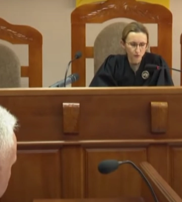 Судять за вбивство сусіда: на Волині експоліцейський хоче піти на війну. Відео