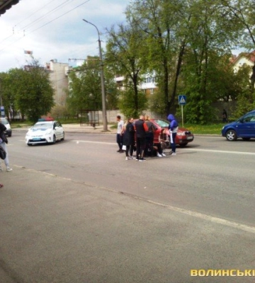 У Луцьку водійка збила підлітка на переході: вона заплатить штраф та 200 тисяч моральної шкоди