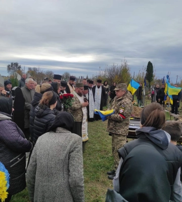 Тіло ідентифікували через два місяці: у Луцькому районі прощаються із 23-річним Героєм Олександром Морозом