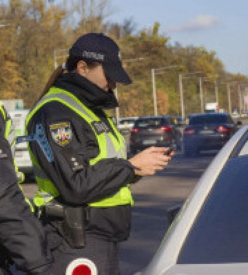 У столиці патрульні почали вимірювати швидкість руху  на десяти ділянках (адреси)