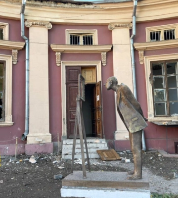Кіпер заспокоїв людей і розповів, яким чином вціліла цінна колекція пошкодженого музею в Одесі