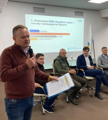 Представники влади, експерти та аграрії обговорили проблеми молочної галузі та перспективи її відновлення