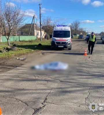 В Шполе несовершеннолетний водитель наехал на двух детей В Шполе несовершеннолетний водитель наехал на двух детей