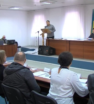 Гроші на ЗСУ та землі військовим: Як пройшла сесія міської ради в Костополі? (ВІДЕО)