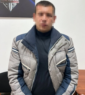 Бив табуретом та ножем: у Львові розслідують замах на вбивство