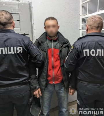 Поножовщина в Ужгороді: Пораненого чоловіка доправлено до реанімації