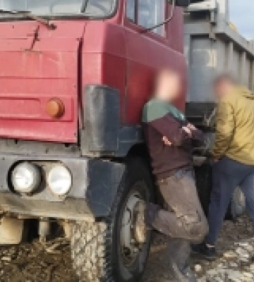 Прикордонники Мукачівського загону виявили незаконне видобування корисних копалин