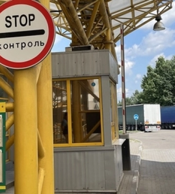 Робота митного поста «Ягодин» знову паралізована через протести у Польщі