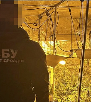 Наркотики через криптокошельки: на Днепропетровщине ликвидировали преступную группировку