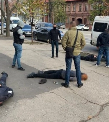 СБУ затримала на Запоріжжі рекетирів, які хотіли &quot;віджати&quot; бізнес автоперевізників