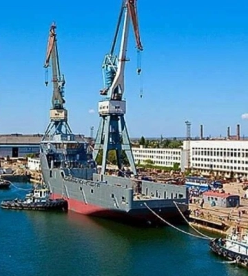 ЗСУ вдарили по судноремонтному заводу РФ та пошкодили ракетоносій, - ISW