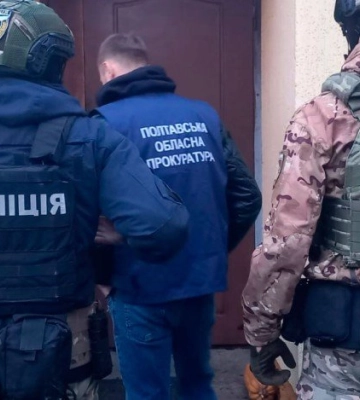 На Полтавщині судили шахрая, який «збирав» кошти на допомогу хворій дитині та військовим