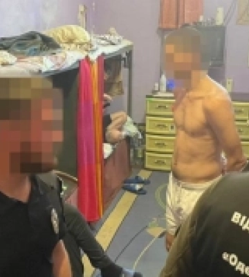 Ошукав 30 людей на «продажі» неіснуючих павербанків: в Одесі викрили у шахрайстві утриманця СІЗО