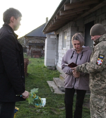 Рідним волинських Героїв, які загинули на війні з окупантами, вручили посмертні нагороди