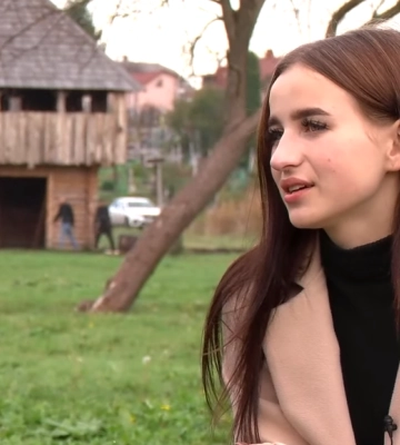 Дівчина з Рокитного поборола рак
