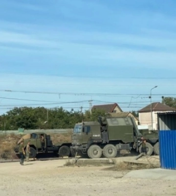 Партизани зафіксували перекидання ворогом спецтехніки у Євпаторії
