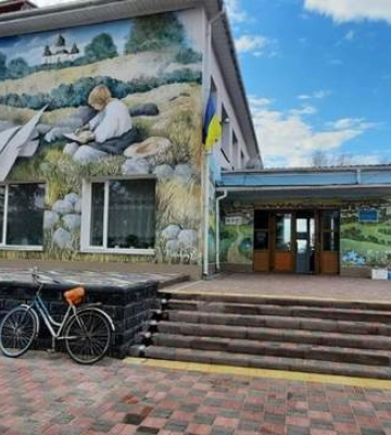 Школу на Кіровоградщині перетворили на витвір мистецтва: неймовірні фото