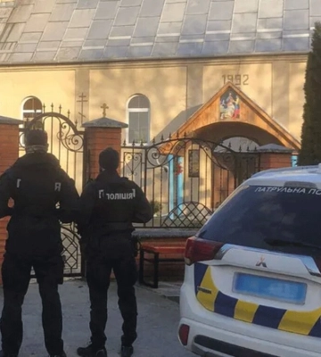 До двох храмів УПЦ (МП) на Закарпатті, в яких пропагували «рускій мір», навідалася СБУ