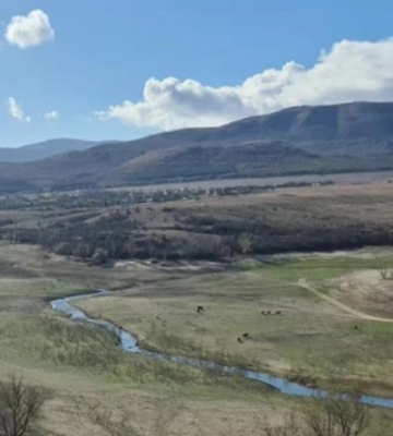 В Крыму полностью высохла часть Белогорского водохранилища