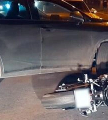 У Полтаві водійка Lexus збила молодого мотоцикліста