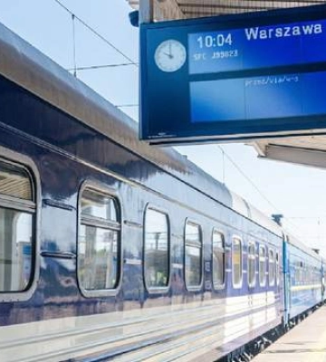 Лише через підпис в Дії: як тепер купити квитки на поїзд Київ – Варшава