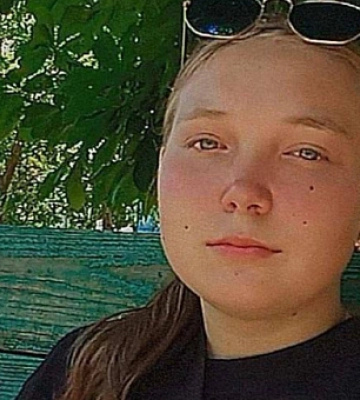 Криворожские полицейские разыскивают 15-летнюю Алину Ясинскую