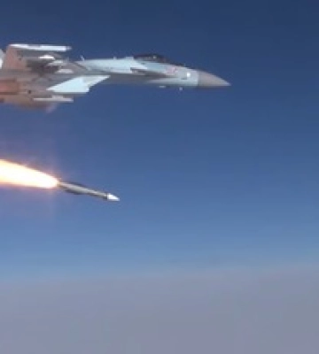 Морской террор продолжается: Россия ударила по заходящему в украинский порт судну