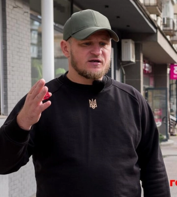 Алиев: Переписываюсь с мамой. На следующий день смотрю, а переписки нет. Удалила. Ты представляешь, как их там зашугали?