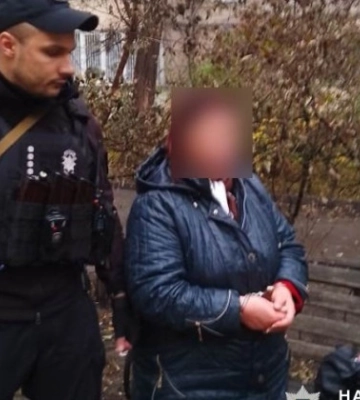 В Киеве во время семейного застолья теща ударила зятя ножом во время семейного застолья