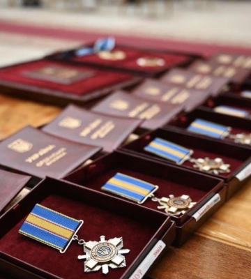 Президент відзначив державними нагородами 178 захисників України, більшість з них — посмертно