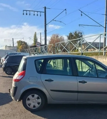 Мунварта у Рівному «прочесала» вулицю, де щодня паркується до 100 водіїв