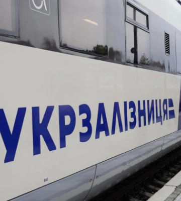 Подростки разгромили вагон пригородного поезда Яготин-Киев: полиция установила хулиганов